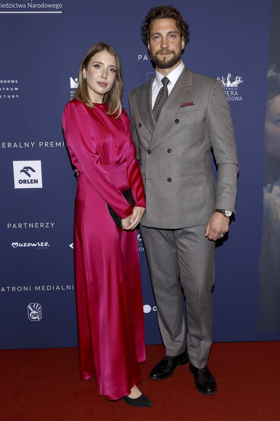 Zatrzęsienie gwiazd na premierze “Chopin, Chopin!”. Magdalena Cielecka, Joanna Kulig z mężem, Maja Ostaszewska, Foremniak