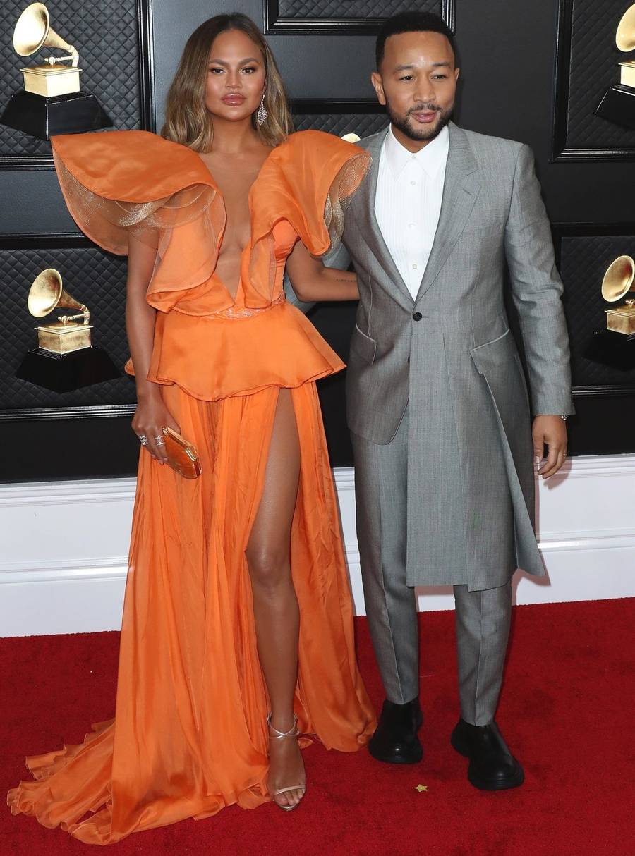 NAJPIĘKNIEJSZE kreacje nagród Grammy 2020 (ZDJĘCIA)