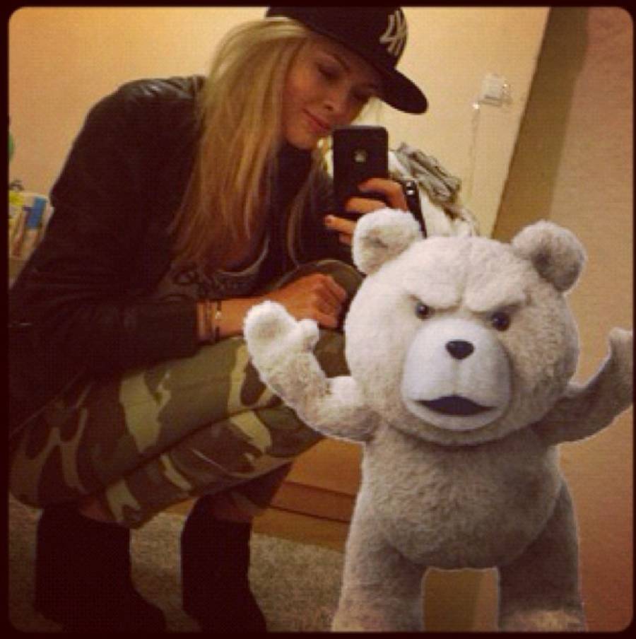 Jak wyglądały pierwsze posty Joanny Opozdy na Instagramie? Dotarliśmy na sam koniec! (FOTO)