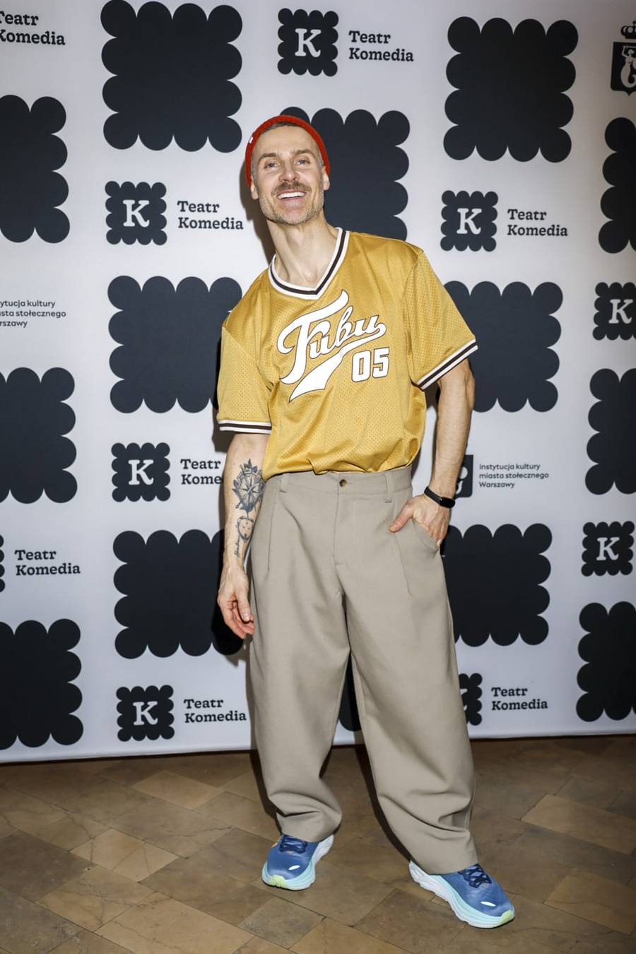 Gwiazdy na premierze spektaklu “Sen nocy letniej”! W soczystej czerwieni Grażyna Wolszczak, piękna Olga Bołądź (FOTO)