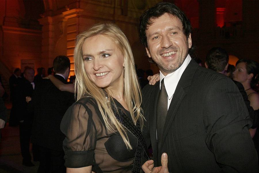 Przemocowe małżeństwo, dwa rozwody i związek z młodszym 15 lat partnerem – oto wszystkie miłości Moniki Olejnik