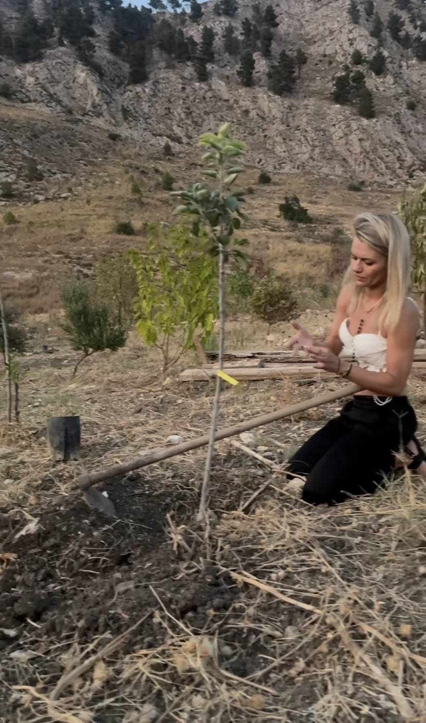 Koniec małżeństwa Emilii Komarnickiej i Redbada Klynstry! Leczy złamane serce na Sycylii u boku Stefano Terrazzino