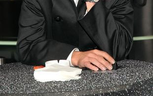 Rinke Rooyens tłumaczy się z żenujących dowcipów