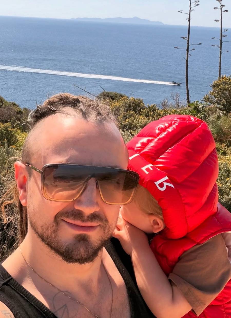 Baron pokazał synka. Leoś to już duży chłopczyk/ Instagram