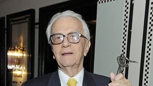 85-letni Łapicki może mieć dziecko z 25-letnią żoną