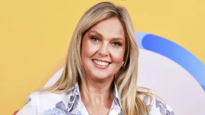 Ewa Wachowicz w wiosennej stylizacji w “Halo tu Polsat”. Koszula to hit sezonu