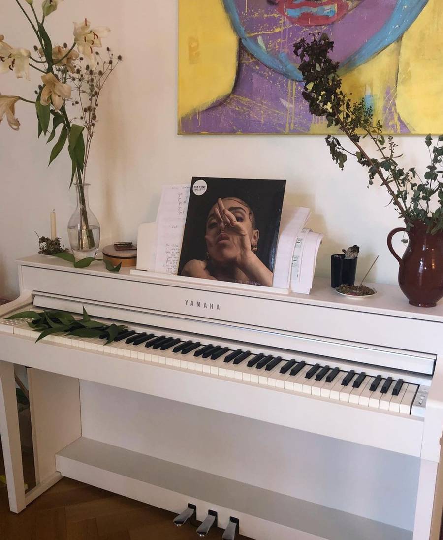 Luna jedzie na Eurowizję 2024. Jak mieszka reprezentantka Polski i córka milionera?