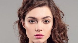 Paulina Papierska w kampanii Custo Barcelona