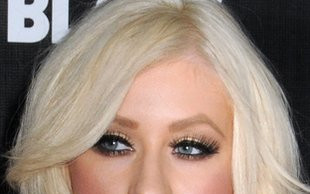 Christina Aguilera – zwrot w kierunku elegancji (FOTO)