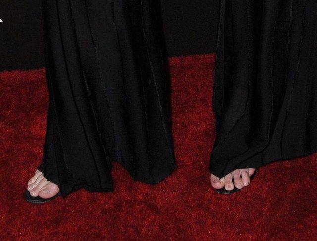 Kendall Jenner wstydzi się pewnej części swojego ciała. Zrobiliśmy na nią ZOOMA