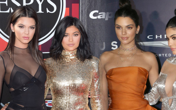 Kendall martwi się o Kylie. Uważa, że Travis nie jest materiałem na ojca?