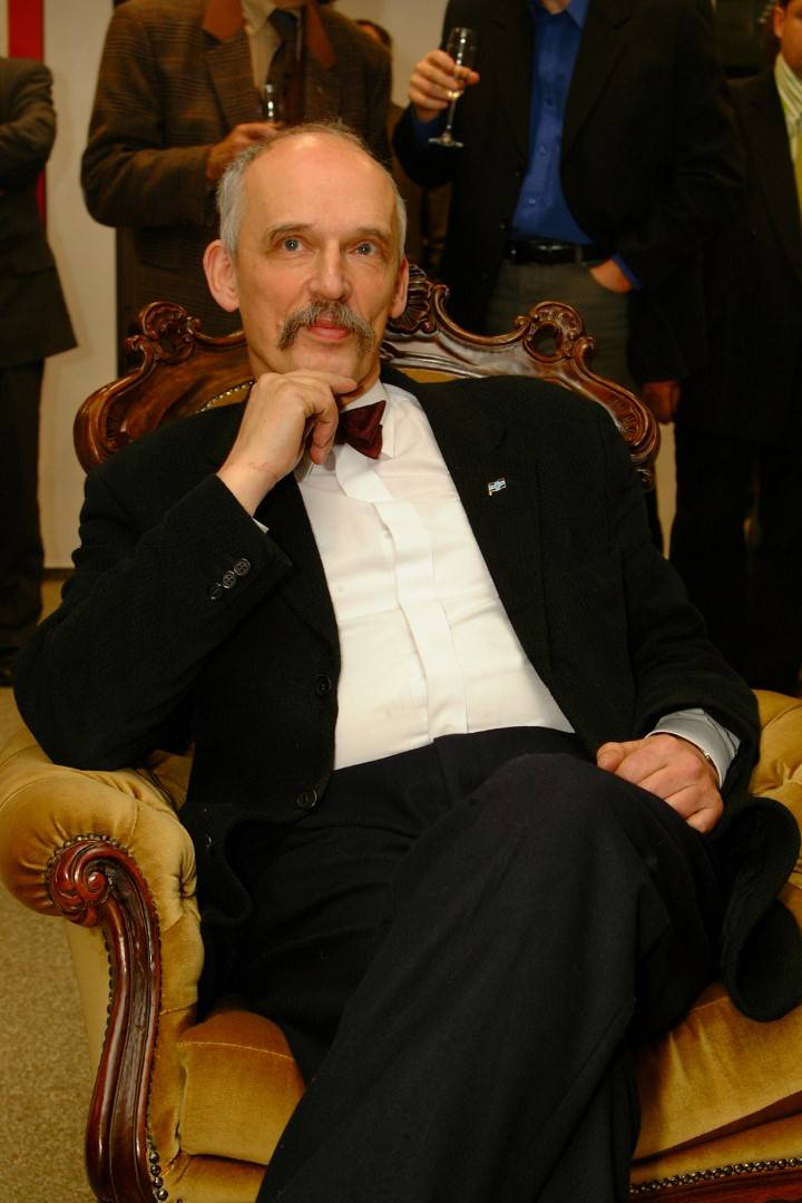 Sprzedawca chleba, brydżysta, instruktor żeglarstwa… Oto PIERWSZE prace polskich polityków!