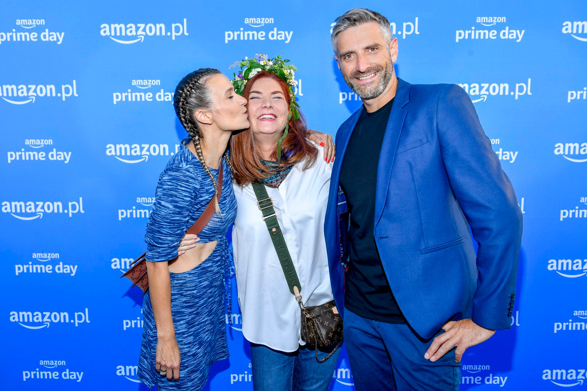 Nie mam zdania. Był mi obojętny 