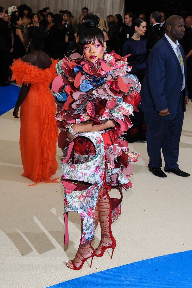 Kilogram po kilogramie. Jak Rihannie przybyło 12 kilogramów?