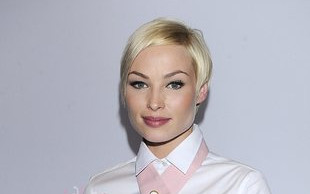 Weronika Książkiewicz w spódniczce z falbanek (FOTO)