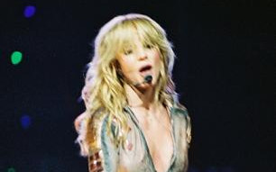 Britney dzwoni po paparazzi