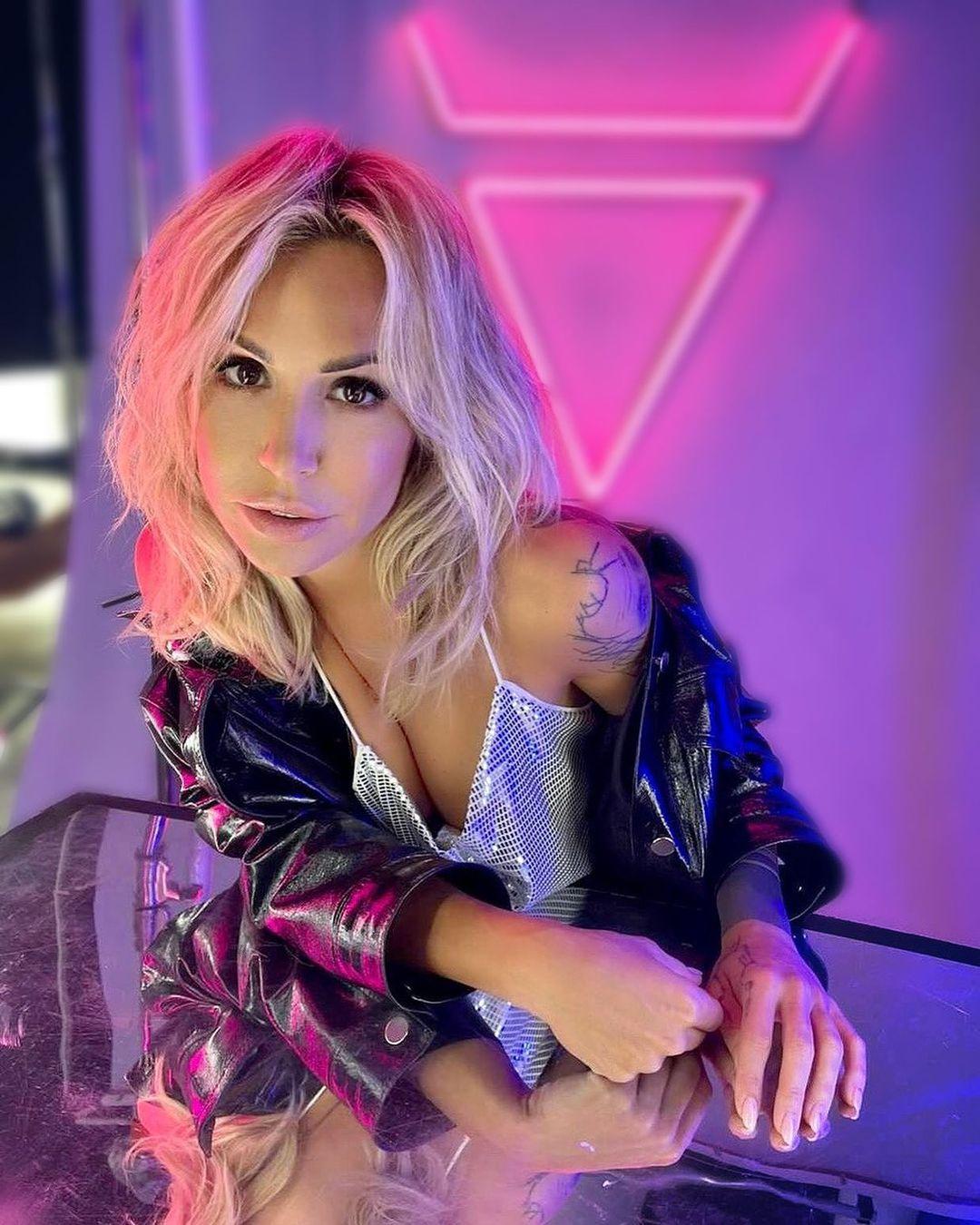 HIT! Gwiazdor 365 dni Michele Morrone pokazał zdjęcia Blanki Lipińskiej BEZ RETUSZU