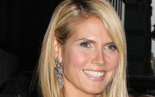 Co się stało z piersiami Heidi Klum?