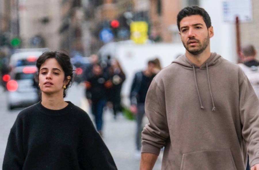 Camilla Cabello przyłapana z libańskim miliarderem! Czułościom nie było końca (FOTO)