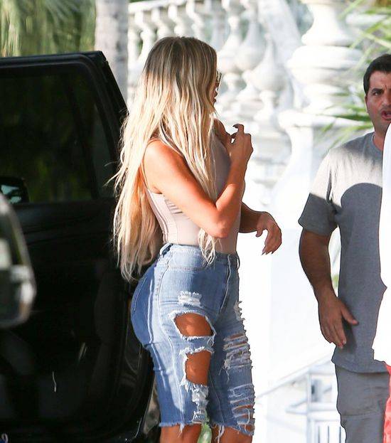 Lekarz do Khloe Kardashian: Przez ten zabieg grozi Ci paraliż!