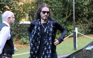 Russell Brand uprawiał seks z innym mężczyzną!