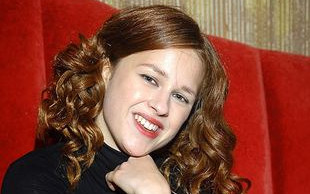 Kaja Paschalska lubi starszych?