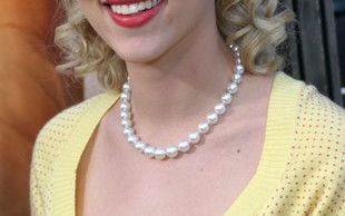 Scarlett Johansson w zmysłowym różu (FOTO)