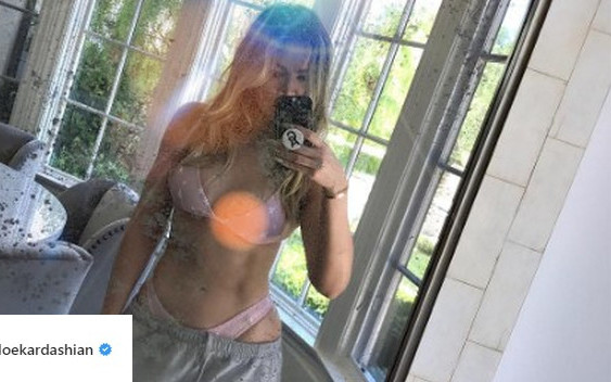 Khloe Kardashian już naraziła się matkom internautkom