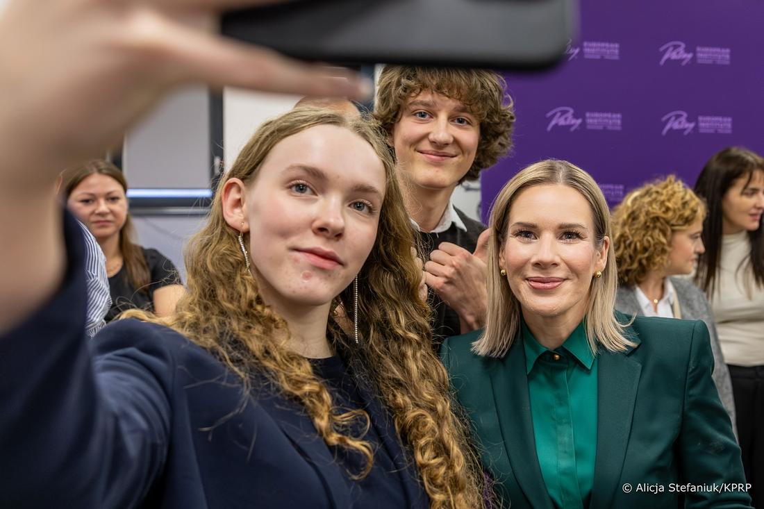 Marta Nawrocka w nowej stylizacji, fot. Instagram Marta Nawrocka w nowej stylizacji, fot. Instagram