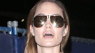 Ciotka Angeliny Jolie zmarła na raka piersi!