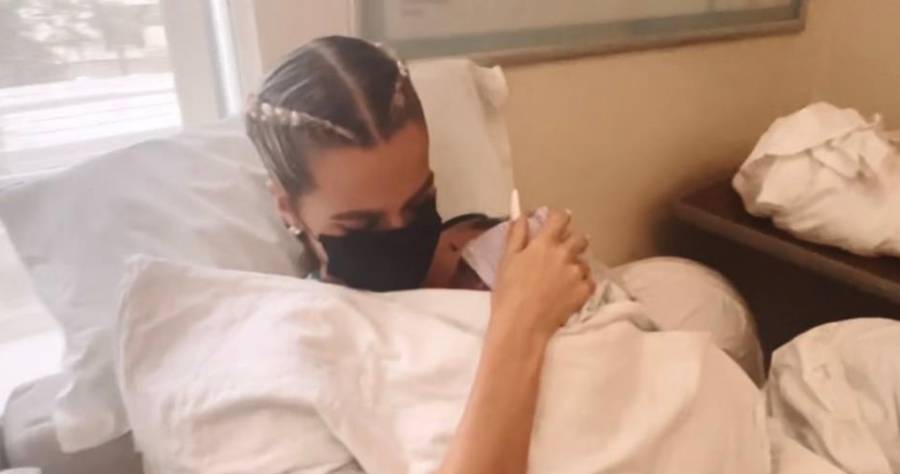 Khloe Kardashian pokazuje intymne chwile z porodu swojego synka