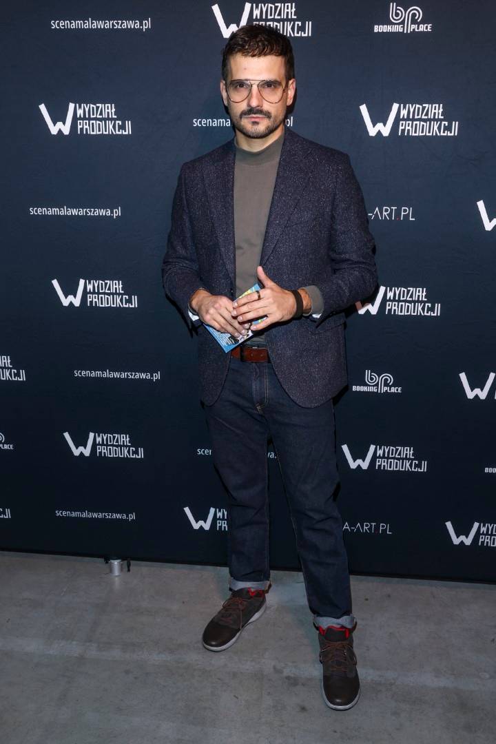 Gwiazdy na premierze sztuki. Paweł Małaszyński z żoną, Olga Borys, Artur Barciś, Piotr Zelt…