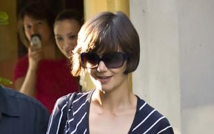 Czy Cruise nie daje Katie Holmes na ubrania?