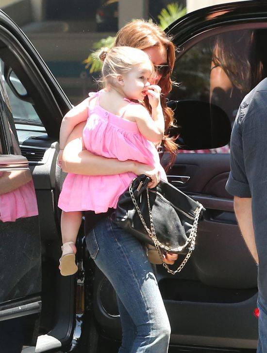 Victoria Beckham z rodziną na zakupach