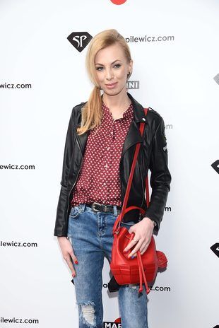 charlize-mystery-g-R1