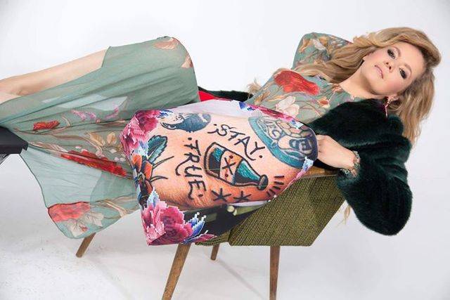 Anna Powierza schudła 30 kg i pozuje w sesji dla MIMA Bags