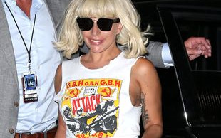 Dla niej oponka nie jest problemem (FOTO)