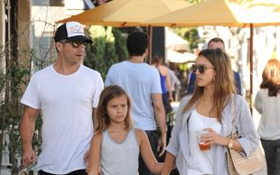 Spójrz na zdjęcia Jessiki Alby. Niepozorna aktoreczka? Nic bardziej mylnego!