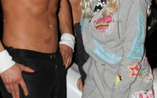 Holly Madison wśród muskularnych Chippendales’ów (FOTO)