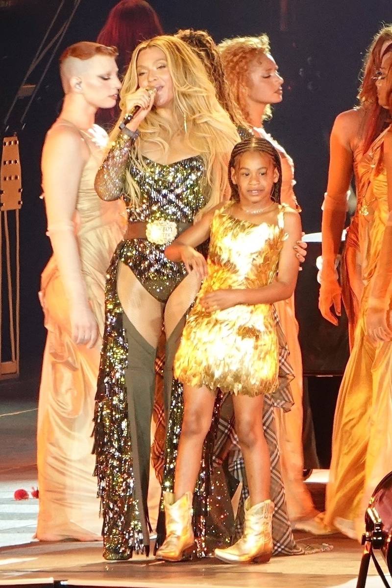 Bójka na koncercie Beyoncé! Tymczasem na scenie… jej córki