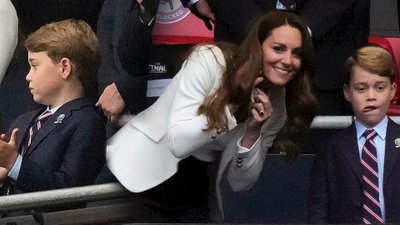 Reakcja małego księcia George’a na gola stała się już GIF’em