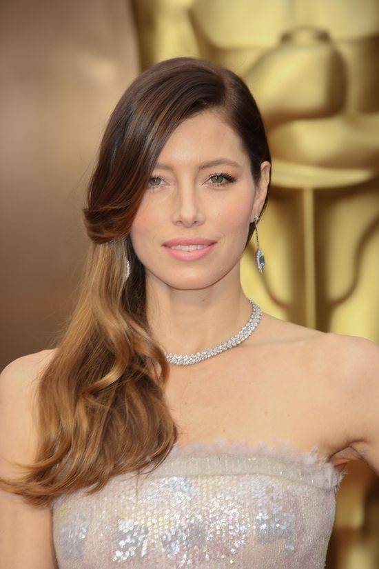 Te same gwiazdy z grzywką i bez grzywki