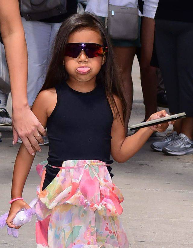 Fani WŚCIEKLI na Kim za to, co robi z dziećmi: Nie mogę w to uwierzyć!