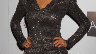 Kim Kardashian informuje o depilacji nóg