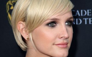 Ashlee Simpson rozkwita u boku nowego chłopaka (FOTO)