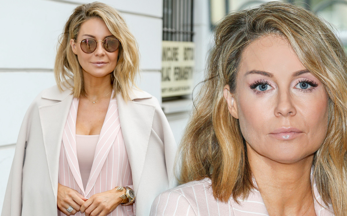 Małgorzata Rozenek na planie zdjęciowym w jesiennej stylizacji: “A kto Tobie dziecko pilnuje?”