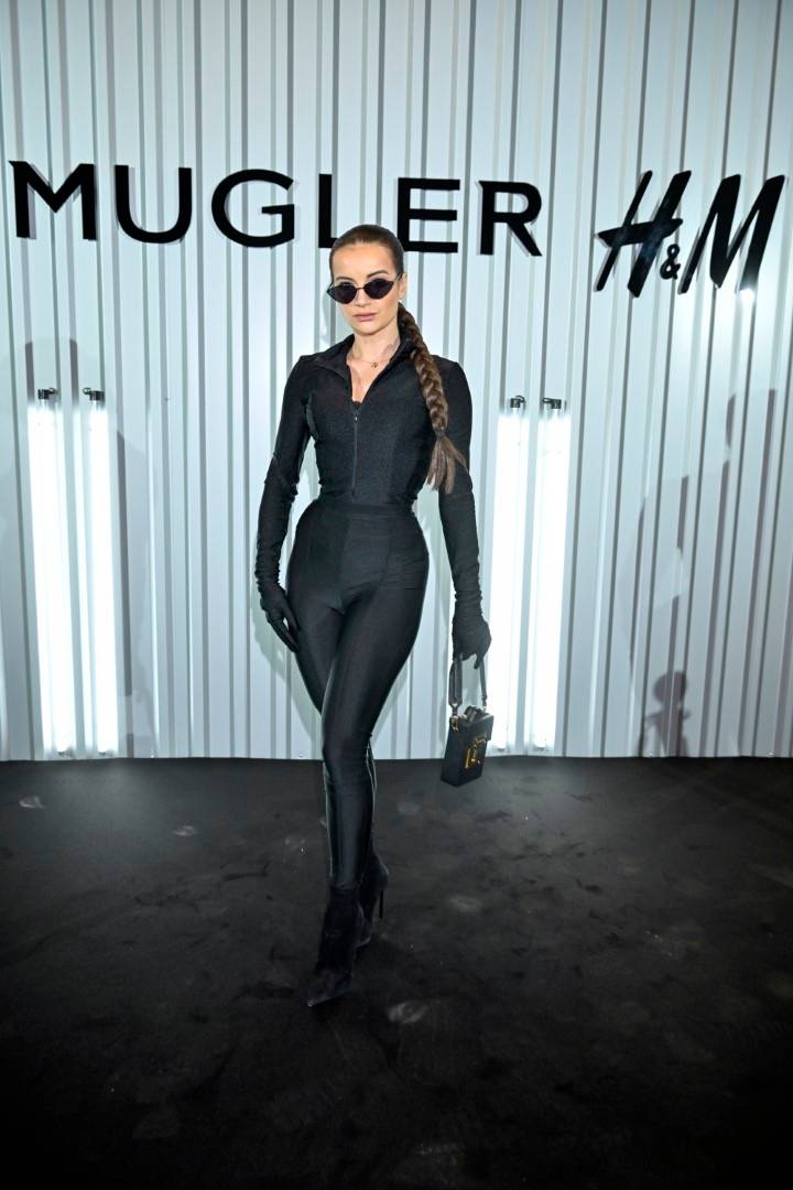Premiera kolekcji Mugler dla H&M: Marina zawitała na salony, chudziutka Maffashion, Karolina Pisarek