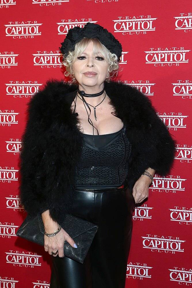 Gwiazdy na spektaklu "Genialny pomysł". Kurdej-Szatan, Kaczorowska z Rogacewiczem