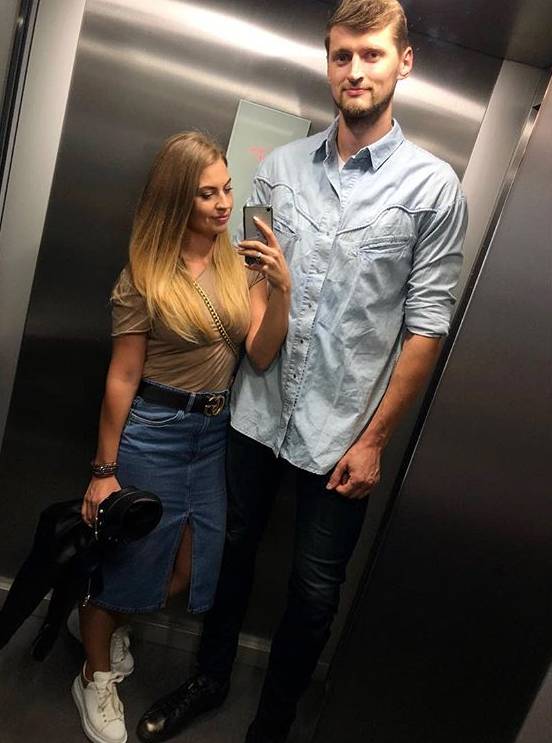 Dziewczyny i żony polskich siatkarzy. Kim są siatkarskie WAGs?