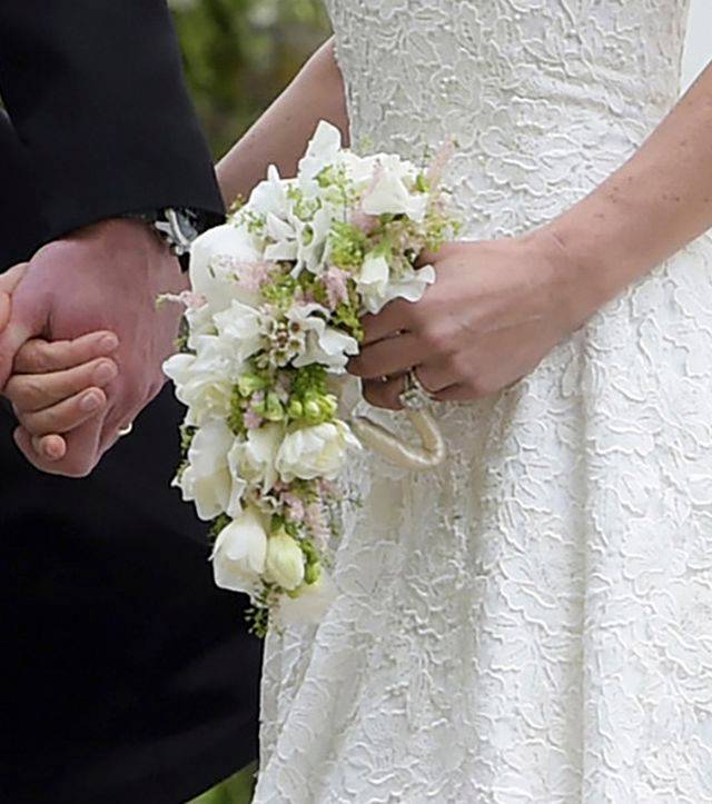 Suknia ślubna Pippy Middleton i kreacja Kate Middleton – DUŻO ZDJĘĆ!